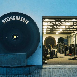 Dassel Ausstellung Steingalerie Grabstein
